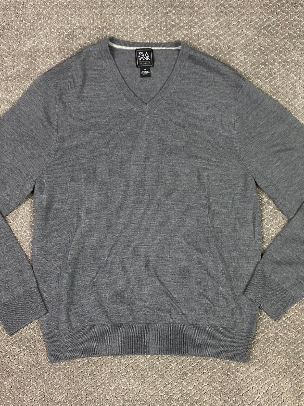 Jos. A. Bank Merino Wool Sweater Mens XL Fits Large Gray V Neck Traveler 100%